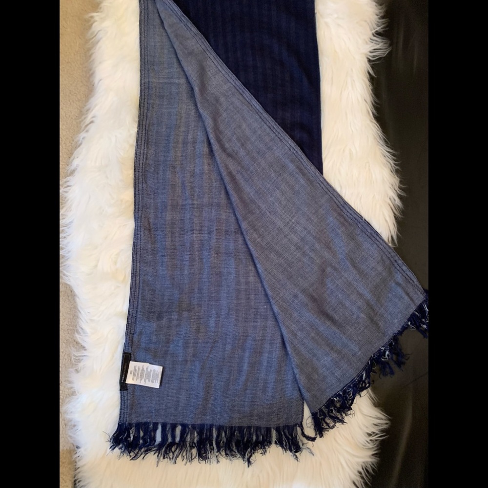 BCBGMaxAzria Versatile Scarf - Picture 6 of 10